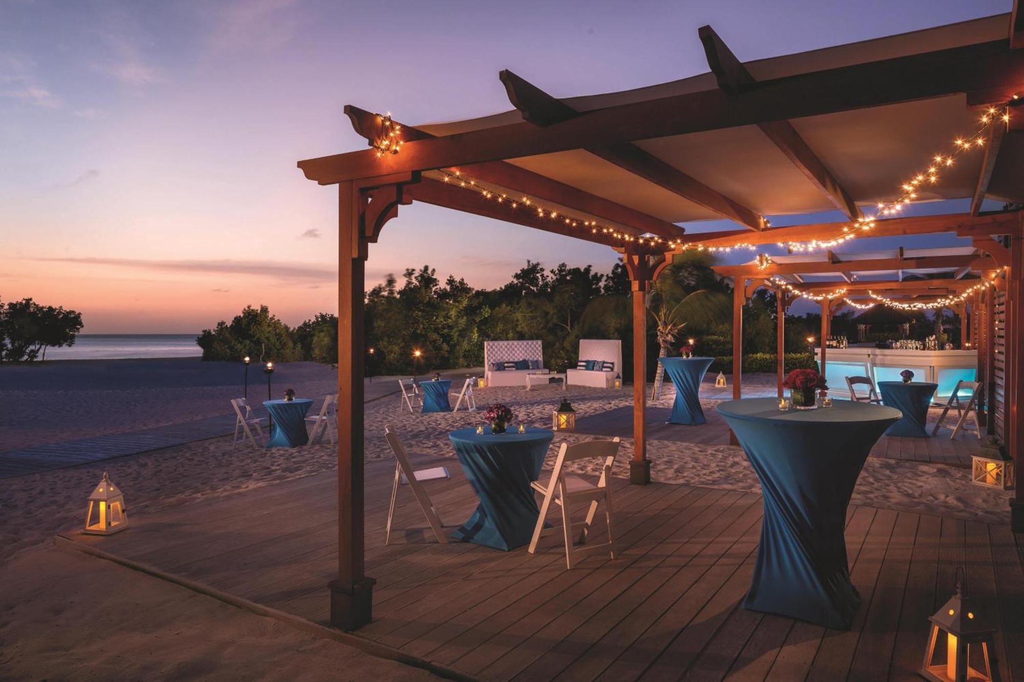 The Ritz-Carlton, Aruba Hotel Palm Beach Ngoại thất bức ảnh